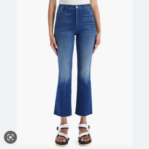 Mother Denim- The Hustler Ankle Fray in Squeeze It